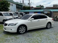 Pearl White Honda Accord 2009 for sale in Automatic