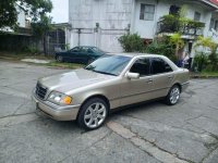 Selling White Mercedes-Benz C220 1994 in Quezon City