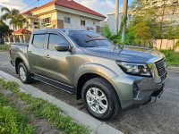 Selling White Nissan Navara 2022 in Makati