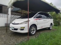 Sell White 2005 Toyota Previa in Quezon City