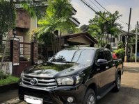 White Toyota Hilux 2016 for sale in Cainta