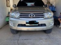 White Toyota Fortuner 2010 for sale in Automatic