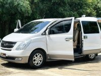 White Hyundai Grand starex 2015 for sale in Manila