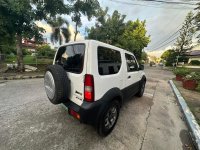 Sell White 2011 Suzuki Jimny in Parañaque