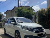 Pearl White Honda Mobilio 2015 for sale in Automatic