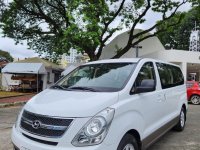 White Hyundai Starex 2013 for sale in Manila