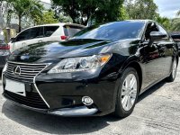 Sell White 2014 Lexus S-Class in Pasig