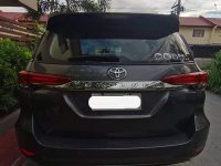 Selling Grey Toyota Fortuner 2018 SUV / MPV in Manila