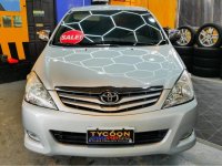 Silver Toyota Innova 2010 for sale in Automatic