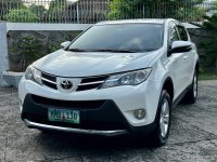 Sell White 2014 Toyota Rav4 in Parañaque