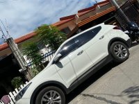 Selling Bronze Hyundai Santa Fe 2017 in Binangonan