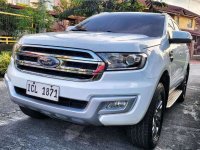 Selling White Ford Everest 2016 in Manila