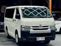 White Toyota Hiace 2022 for sale in 