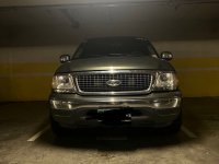 White Ford Expedition 2002 for sale in Manila