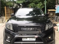 Selling White Nissan Navara 2019 in Makati