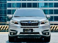 Selling White Subaru Forester 2017 in Makati