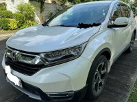 Selling White Honda Cr-V 2019 in Manila