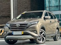 Selling Bronze Toyota Rush 2022 in Makati