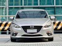 Selling White Mazda 3 2016 in Makati