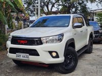 White Toyota Hilux 2019 for sale in Automatic