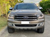 Selling White Ford Everest 2020 in Pasay