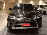 2017 Lexus Lx 570 in Makati, Metro Manila