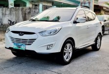 White Hyundai Tucson 2011 for sale in Bacoor