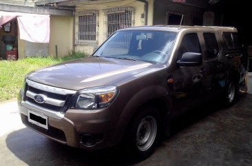 For sale Golden Ford Ranger 2009