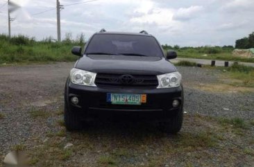 For sale Toyota Fortuner g matic diesel 2010 model