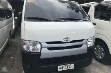 2017 Toyota Hiace Commuter 3.0 Manual White 1.210M Holiday Craze for sale