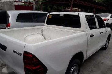 2017 Toyota Hilux 2.4J Manual White for sale
