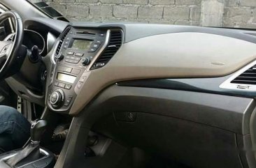 Well-maintained Hyundai Santa Fe 2013 for sale