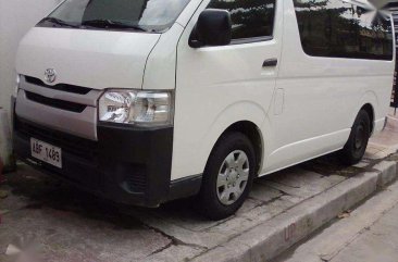 2015 Hiace commuter 25 Diesel Manual White Toyota for only 938k