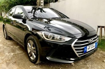 Hyundai Elantra 2.0 Limited 2016 AT Black For Sale 