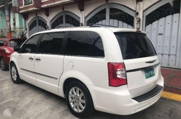 2013 Chrysler Town and country for sale