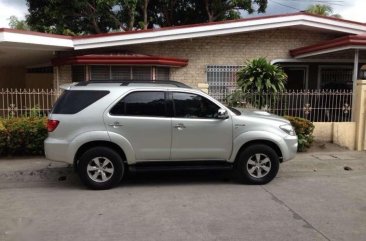 For sale: TOYOTA FORTUNER 3.0 4X4 Diesel AT