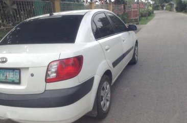 Fresh 2008 Kia Rio MT White Sedan For Sale 