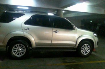 2012 Toyota Fortuner G AT Silver For Sale 