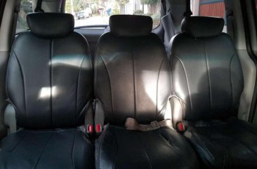 2010 Kia Carnival EX Limited Edition For Sale 