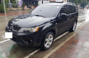 Mitsubishi Outlander 2008 - top of the line - automatic for sale