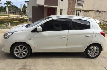 Mitsubishi Mirage matic 2013 white for sale