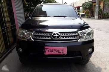 2010 Toyota Fortuner G black for sale