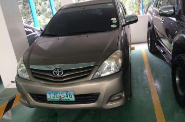 For sale Toyota Innova G 2nd hand 2011