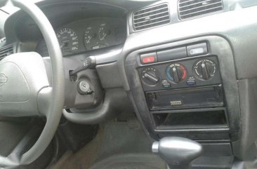 98 Nissan Sentra EX Saloon for sale