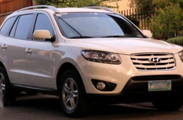 Hyundai Santa Fe 2011 ReVGT 22L CRDi Automatic for sale