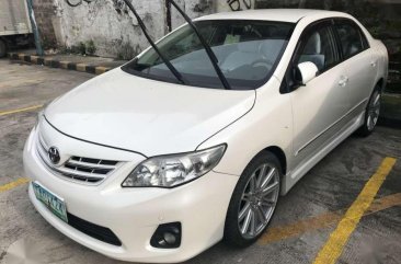 2012 Toyota Corolla Altis 1.6V Automatic White For Sale 