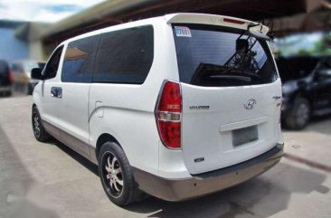 2008 Hyundai Starex 2.5 AT White For Sale 