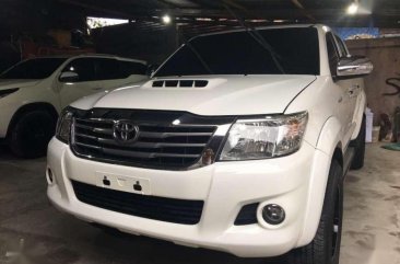Toyota Hilux G 4x2 2014 White Pickup For Sale 