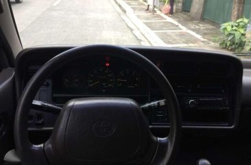 2003 Toyota Super Grandia Manual for sale