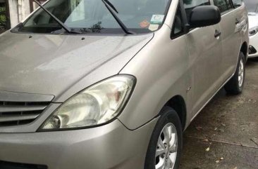 2011 Toyota Innova E for sale